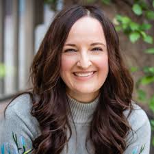 Lori Wilhite's Instagram, Twitter & Facebook