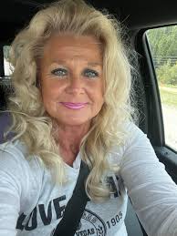 Spring is here and one more day until the weekend- life is good! ✝️💜