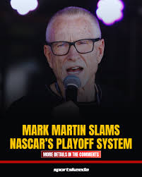 Mark Martin opened up about some issues he sees with NASCAR's playoff  format. See what he said in comments. 👇🏻