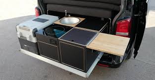 Heckkuche Mit Heckauszug Vw Multivan Beach Calibox Campingbus Campingbus Ausbau Mobile Kuche Camping Ausbau