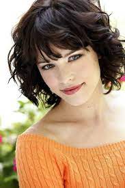 Most Beautiful Looking Short Hairstyles For Wavy Hair Fave Hairstyles Short Hairstyles For Thick Hair Medium Length Hair Styles Curly Hair Styles