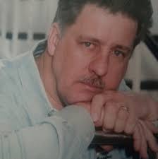 What are some unique activities to do in the St. Charles area beyond the  usual options like Six Flags, City Museum, bowling, and parks?