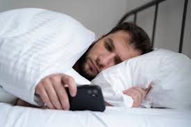 Hobi Nonton Film Porno Berpotensi Picu Perselingkuhan, Kok Bisa?