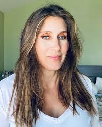 Ann Mathes's Instagram, Twitter & Facebook