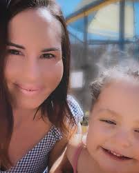 𝚃𝚊𝚢𝚕𝚘𝚛 𝙰𝚕𝚎𝚡𝚊𝚗𝚍𝚛𝚊 𝙼𝚊𝚛𝚒𝚜 (@tayamaris) • Instagram photos  and videos