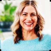 Rosie Quiroz's Instagram, Twitter & Facebook