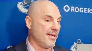 Derek Pryor's Instagram, Twitter & Facebook