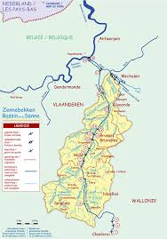 Carte géographique réalisée par le laboratoire du département de géographie de l'université de liège (segefa), à la demande du service général du pilotage du système éducatif. Le Territoire Cr Senne