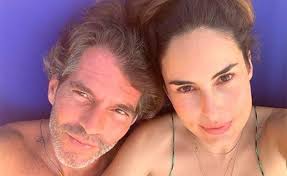  Ana Serradilla Defiende A Su Hombre Revista Ronda