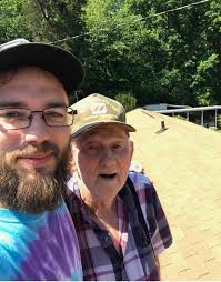 NEW UPDATE!! Matt Spends Thanksgiving With ALL The Grandkids — Spills On  Zach's ABSENCE From Rare Family Photo!