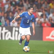 I'm not saying it should be or shouldn't be, but if you're wondering why the italy players are so worked up about that last one it's because they've seen. 10 Italy Players Who Could Benefit From The Euros S Postponement Breaking The Lines