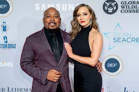 Check out how much he makes from fubu, investments in shark tank and other facts. Shark Tank Is Daymond John Married