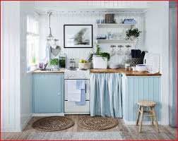 Penambahan mini bar pada kitchen set tak hanya membuat dapur terlihat lebih stylish, tetapi juga menambah ruang di dalam dapur menjadi lebih optimal. 15 Desain Dapur Sederhana Tanpa Kitchen Set Rapi Dan Nyaman
