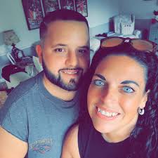 Sheena Herron's Instagram, Twitter & Facebook