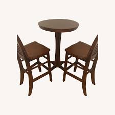 After getting married in january and closing on our house in february, i was overwhelmed with all the empty space! Tall Breakfast Nook Table And Chairs Aptdeco