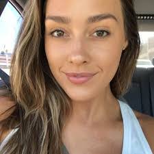 Kara Stephens's Instagram, Twitter & Facebook