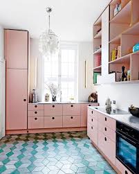 Jun 16, 2018 · strakke roze keukenkasten met zwarte keuken achterwand. Inspiratie Roze Meubels Maken Je Interieur Compleet Fem Fem
