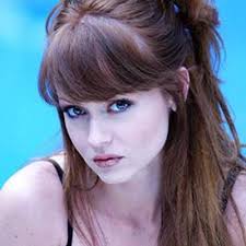 Paulina Colucci (@MayPerroni6)