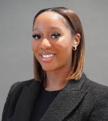 Whitney Lincoln's Instagram, Twitter & Facebook