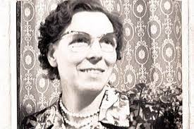 Mary Hacking's Instagram, Twitter & Facebook