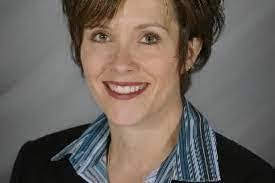 Michelle Hovde's Instagram, Twitter & Facebook