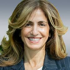 Melanie Oldham's Instagram, Twitter & Facebook