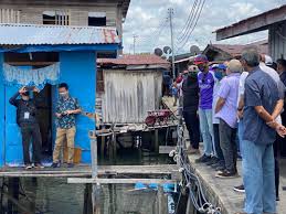 0 ratings0% found this document useful (0 votes). Kerajaan Sabah Komited Bela Nasib Masyarakat Setinggan Jesselton Times
