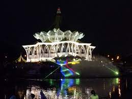 Latest darul hana musical fountain schedule can be checked from google.com or waterfront official page at waterfront.official welcome to kuching, sarawak! Tatknows Kuching Waterfront Musical Fountain