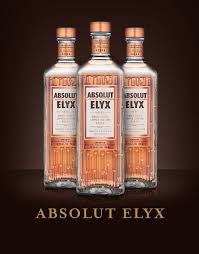 Johnnie Walker Blue Label Buy Online Or Send As A Gift Reservebar In 2020 Gin Gifts Absolut Elyx Cask