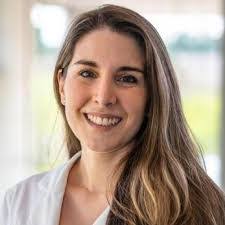 Leah Acker's Instagram, Twitter & Facebook