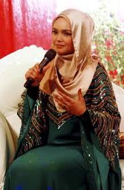 Kemaskini, nama anak siti adalah siti aafiyah binti khalid. Siti Nurhaliza Cadang Ambil Anak Angkat Palestin Anak Siti Nurhaliza Datuk Siti Nurhaliza Anak Angk Muslim Women Fashion Muslim Women Dress Asian Model Girl