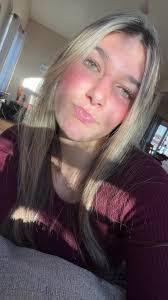 Amanda Sippel's Instagram, Twitter & Facebook