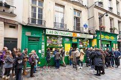 L As Du Fallafel English The Ace Of Falafel Is A Kosher Middle Eastern Restaurant Located At 34 Rue Des Rosiers In Marais Paris Paris Photos Paris Pictures