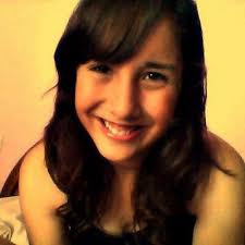 Ana Isabel Araya (@AnaIsabelAraya)