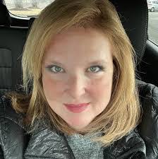 Deborah Booker's Instagram, Twitter & Facebook