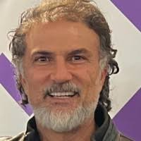 50+ perfiles de «Abed»