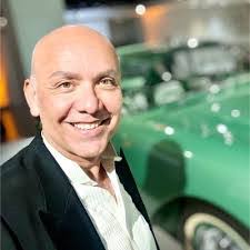 Robyn Mattison's Instagram, Twitter & Facebook