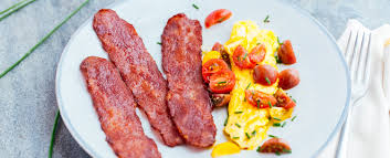 One slice of turkey bacon contains 15mg of cholesterol, 1g saturated fat, and is labeled as having 0g trans fat which. Applegate Turkey Bacon Changes Faq Applegate