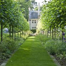 Garden Design Ideas Inspiration An Elegant Arts Crafts Style Garden In The Surrey Small Cottage Garden Ideas Modern Garden Design Garden Landscape Design