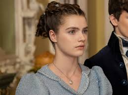 I've Always Wondered What Growing Up On Bridgerton Is Like, And Hyacinth  Actress Florence Hunt Answered That Question For Me