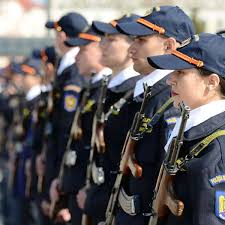 Politia de frontiera romana este institutia specializata a statului care se ocupa de supravegherea si controlul trecerii frontierei de stat. DeclaraÈii De Avere Èi De Interese Politia De Frontiera