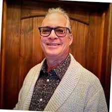 Marty Martell's Instagram, Twitter & Facebook