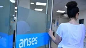 En la voz argentina se definieron los semifinalistas por el supuesto voto del público pero el programa es grabado. Atc3beszs Ax3m