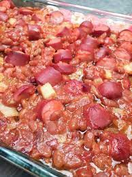 Beanie Weenies Are A Delicious Meal That Can Feed A Crowd The Recipe Is Easy To Make And Is Less Than Twenty Dol Beans And Weenies Hot Dog Recipes Baked Beans