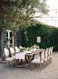Keep things simple, yet stylish with a monochromatic setting and a single flower. 20 Summer Tablescape Ideas For An Outdoor Party Elegant Summer Table Decor