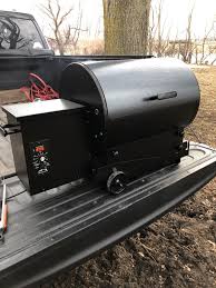 Get your traeger grills from 2021 largest selection of deals and discounts! Traeger Junior Elite 20 Pellet Grill Bronze Walmart Com Walmart Com
