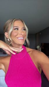 Just chekin’ in… for Miss Iowa😱💞 No filter because of the FLAWLESS beat  and the most perfect ponytail of my life thanks to @teamflawless.co 😭  #missiowausa #missiowa #pageant #futureproductions ...