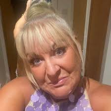 Jo Couch (@Jobrooks1964)