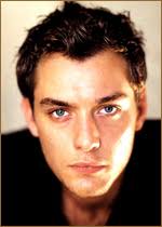 — #judelaw is the only reason i'm still alive and i'd love to be able to thank him for that one day. Dzhud Lou Jude Law David Jude Heyworth Law Aktyor Obsuzhdenie Evropejskie Aktyory Kino Teatr Ru