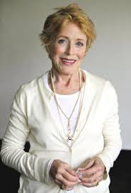 Holland taylor and sarah paulson might have only started dating last year, but the celebrity couple has already packed in quite a few cute moments.although they originally met at a dinner party. Holland Taylor Actress
